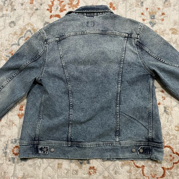 Brand new Lee jean Jacket - Picture 4 of 6